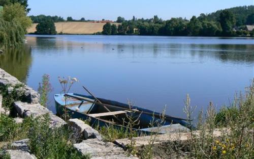 vessky_rybnik_ve_lnarich.jpg