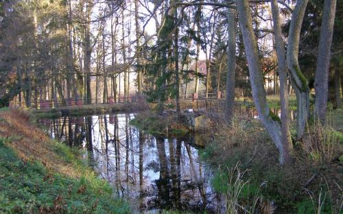 vojnicky_park.jpg